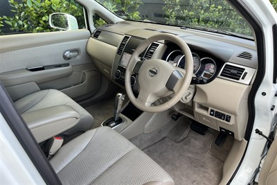 2011 Nissan Tiida - Thumbnail