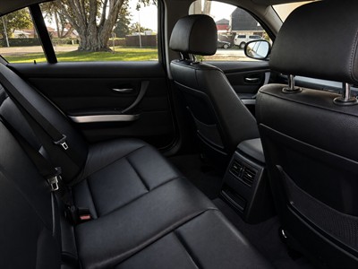 2010 BMW 320i - Thumbnail