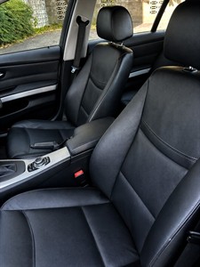 2010 BMW 320i - Thumbnail