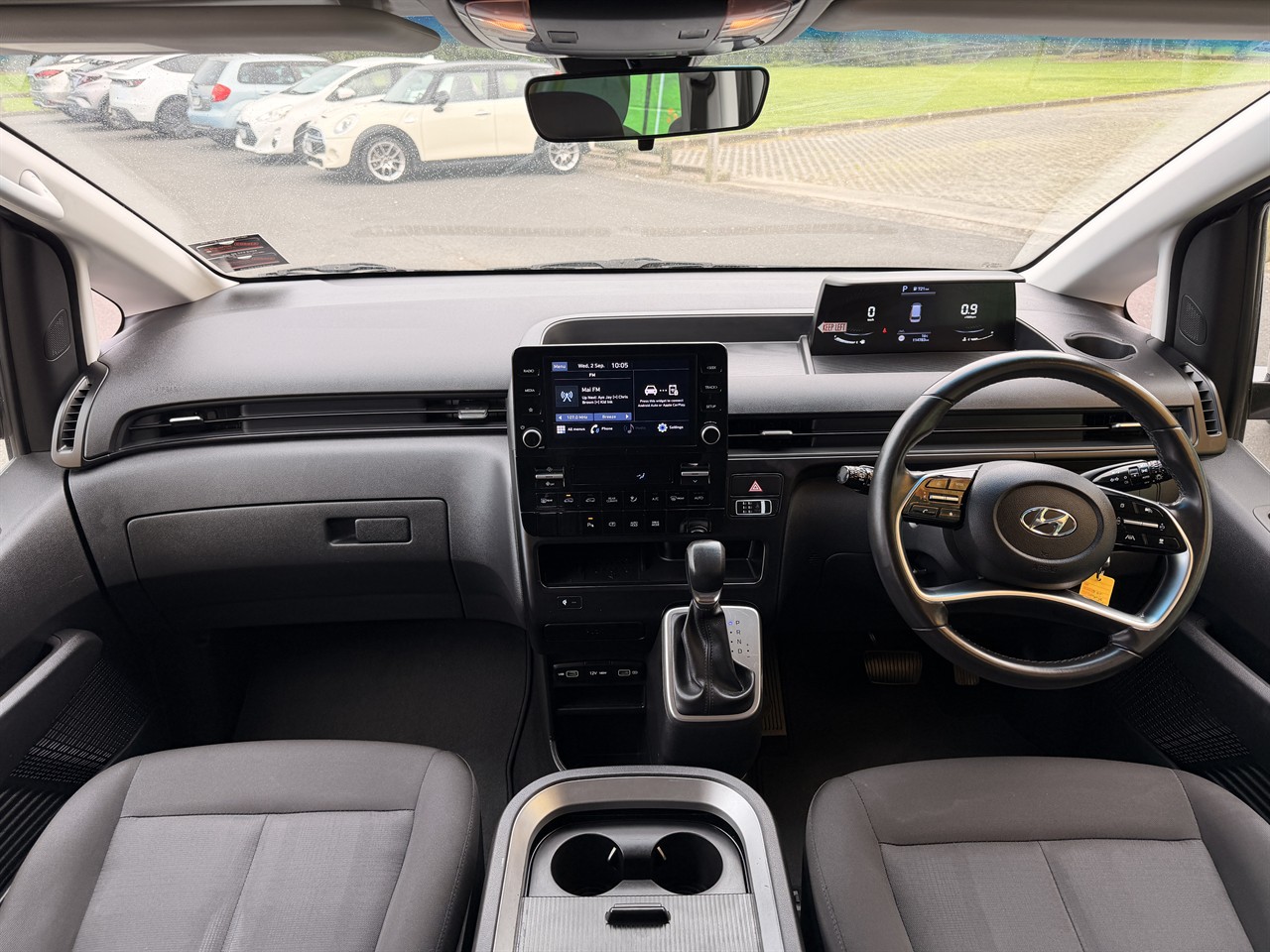 2022 Hyundai Staria