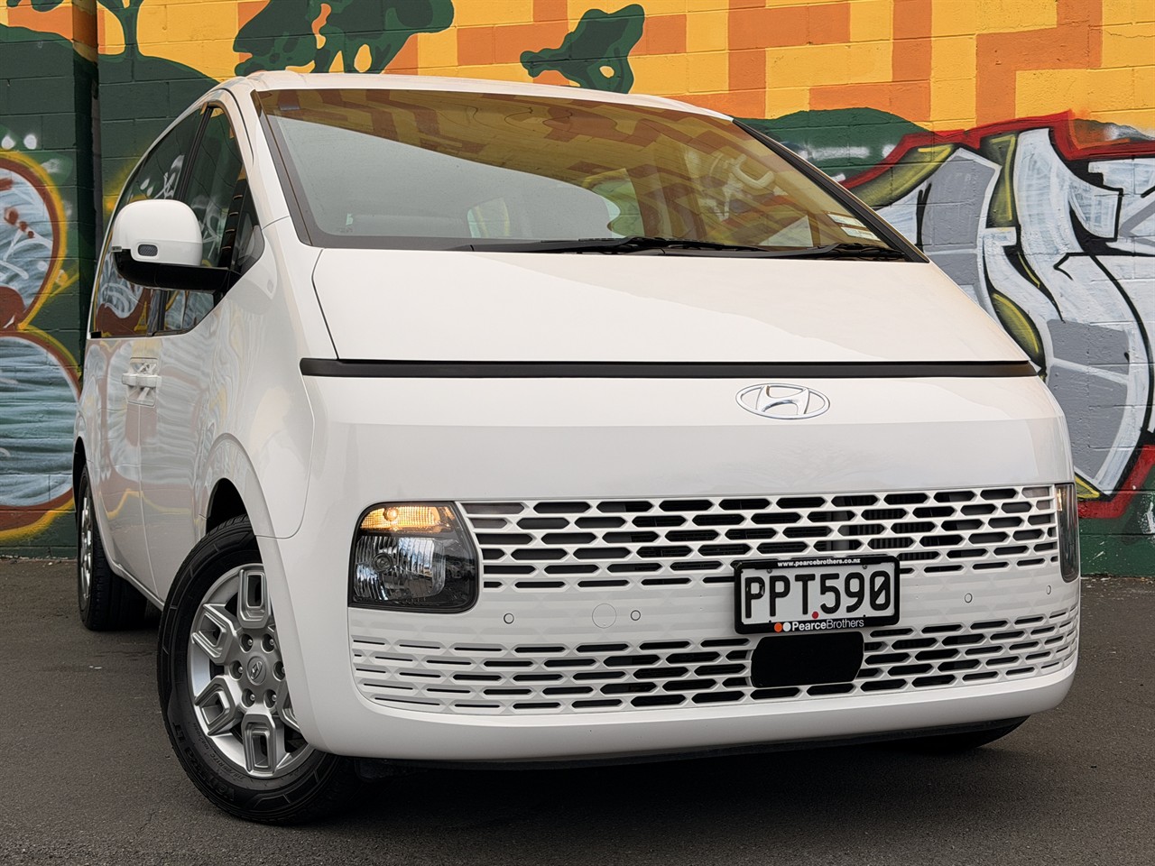 2022 Hyundai Staria