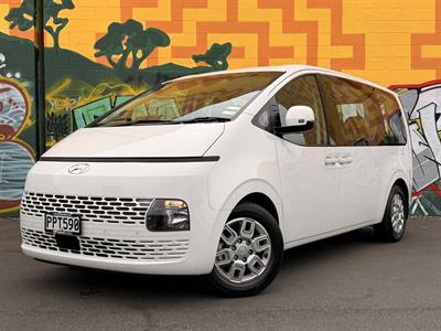 2022 Hyundai Staria - Thumbnail