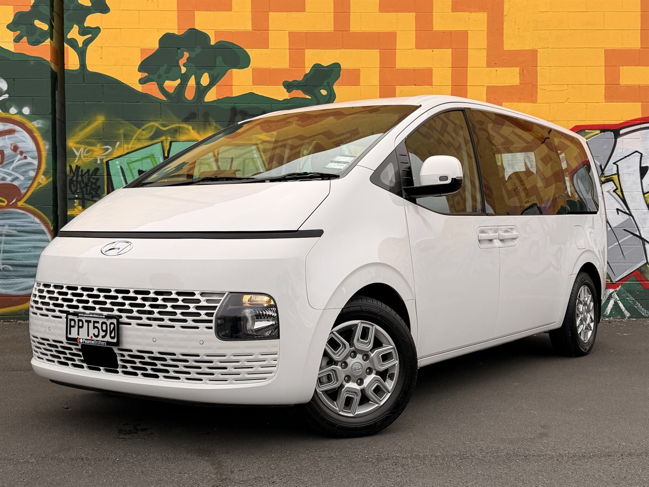 2022 Hyundai Staria