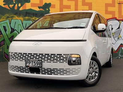 2022 Hyundai Staria - Thumbnail