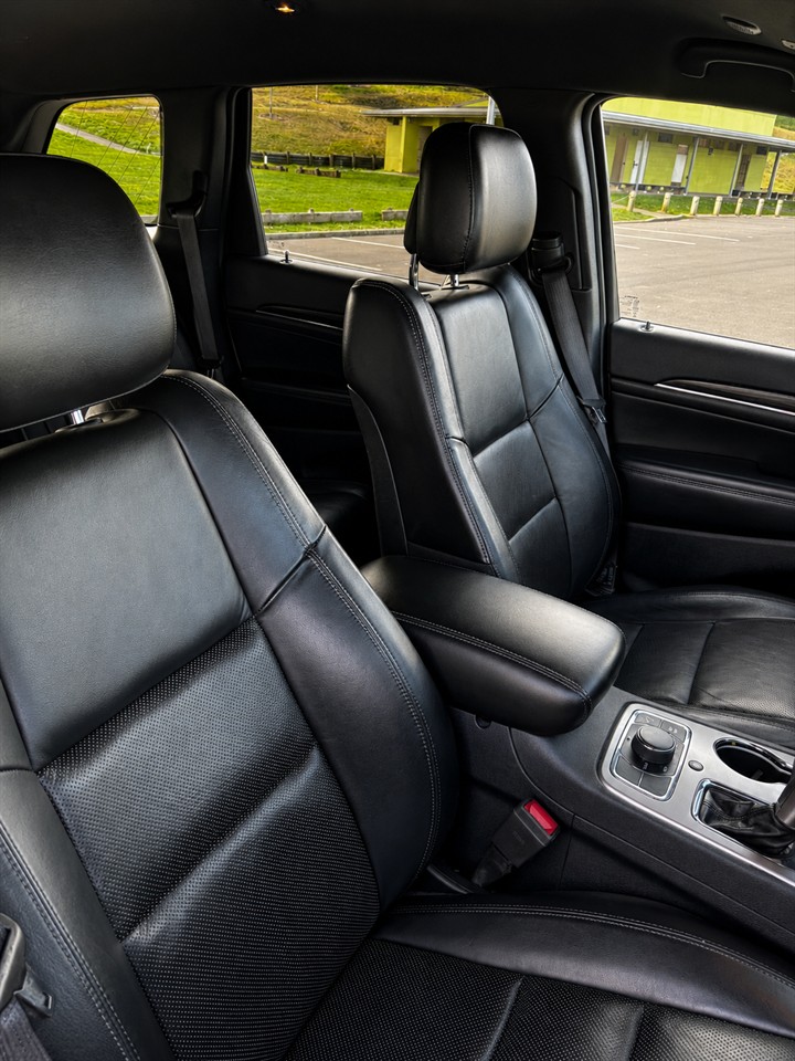 2021 Jeep GRAND CHEROKEE