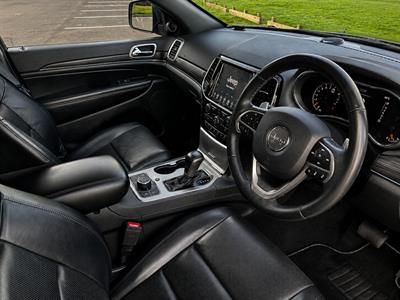 2021 Jeep GRAND CHEROKEE - Thumbnail