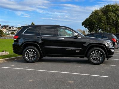 2021 Jeep GRAND CHEROKEE - Thumbnail