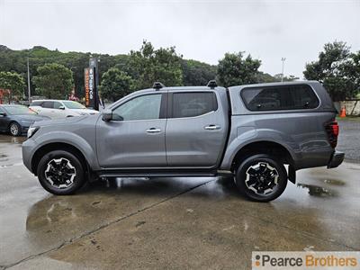 2021 Nissan Navara - Thumbnail
