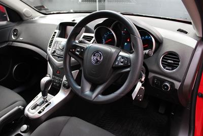 2015 Holden Cruze - Thumbnail