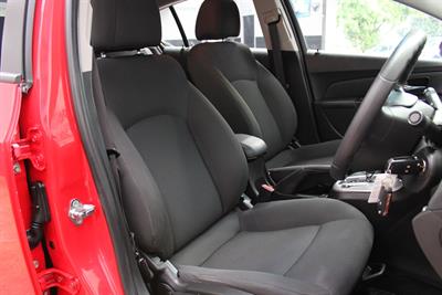 2015 Holden Cruze - Thumbnail