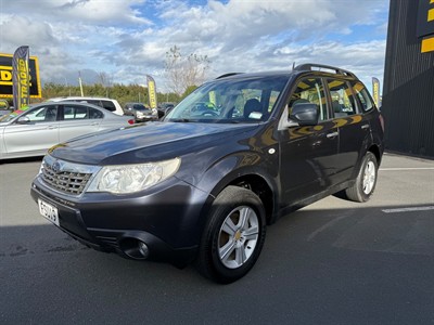 2011 Subaru FORESTER - Thumbnail