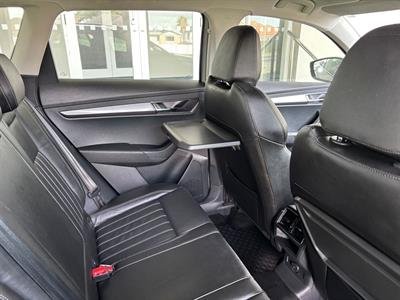 2022 Skoda Karoq - Thumbnail