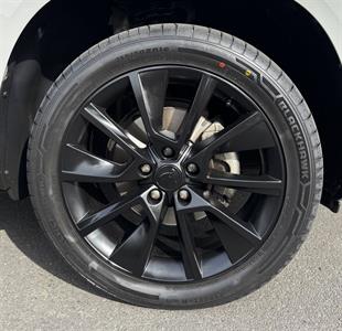 2022 Skoda Karoq - Thumbnail