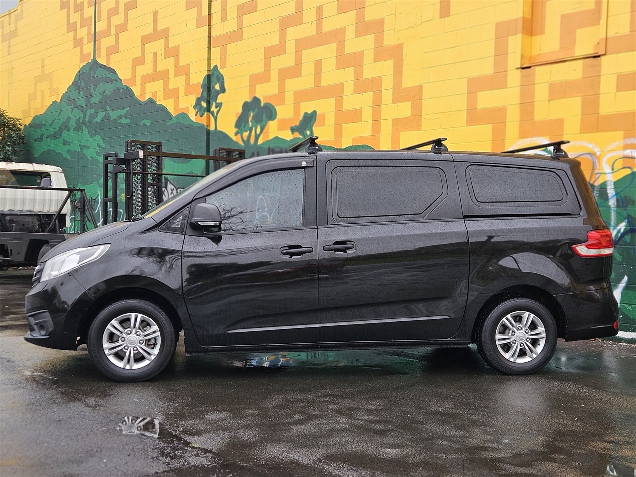 2022 LDV G10