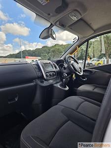 2021 Renault Trafic - Thumbnail