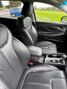 2020 Hyundai SANTA FE - Thumbnail