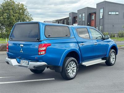 2016 Mitsubishi Triton - Thumbnail
