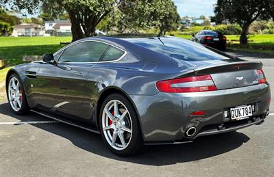 2006 Aston Martin Vantage - Thumbnail