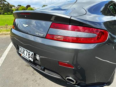 2006 Aston Martin Vantage - Thumbnail