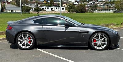 2006 Aston Martin Vantage - Thumbnail