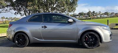 2010 Kia Koup - Thumbnail