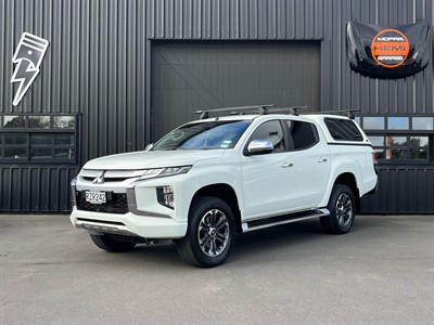 2021 Mitsubishi Triton - Thumbnail