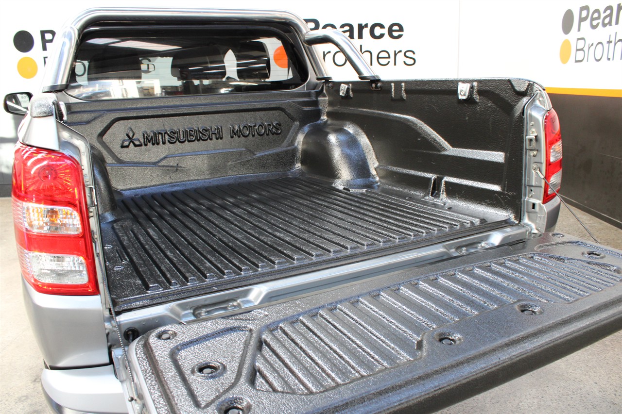2016 Mitsubishi Triton