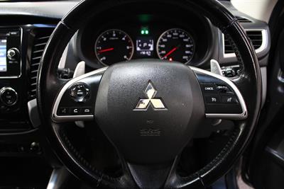 2016 Mitsubishi Triton - Thumbnail