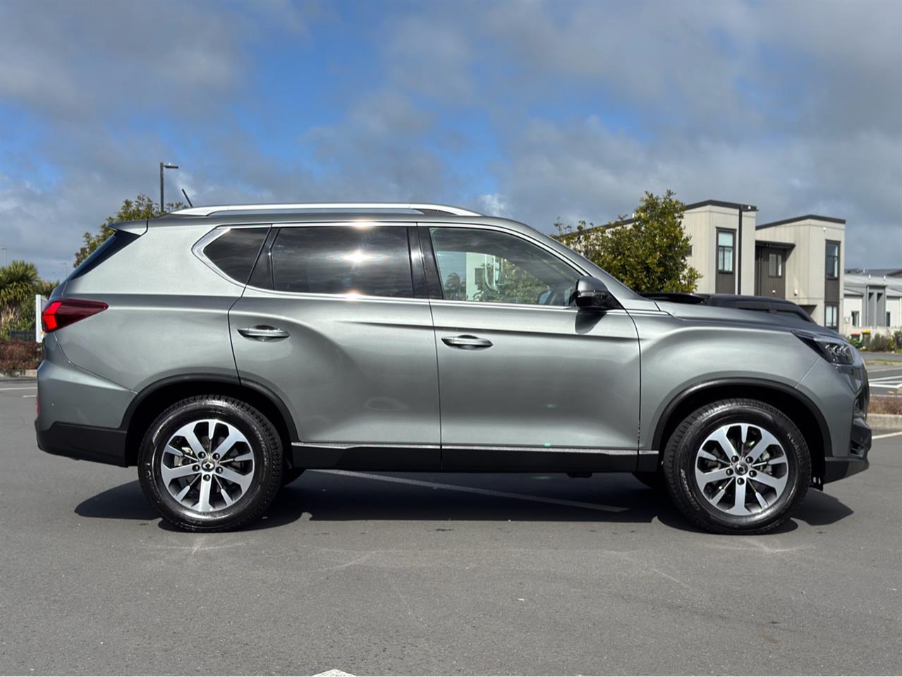 2024 Ssangyong Rexton