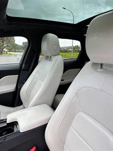 2016 Jaguar F-Pace - Thumbnail