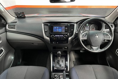 2016 Mitsubishi Triton - Thumbnail