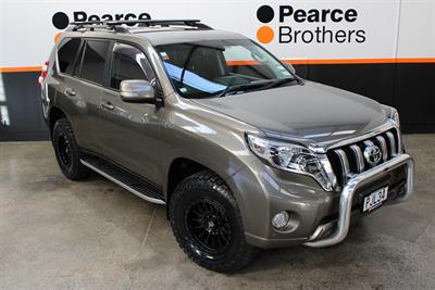 2015 Toyota Landcruiser Prado - Thumbnail