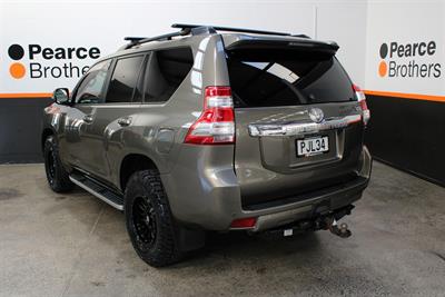 2015 Toyota Landcruiser Prado - Thumbnail