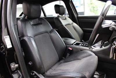 2012 Holden Commodore - Thumbnail