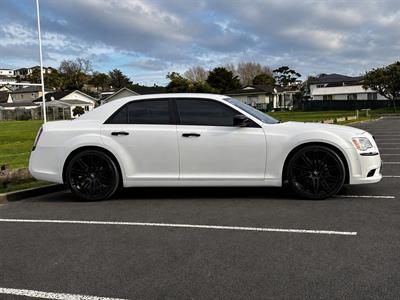 2014 Chrysler 300 - Thumbnail