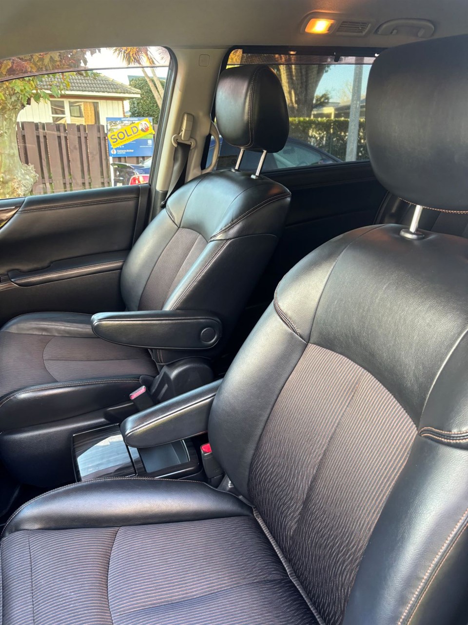 2014 Nissan ELGRAND