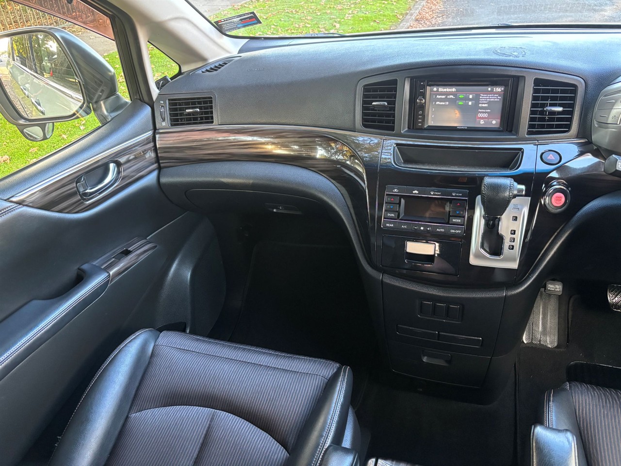2014 Nissan ELGRAND