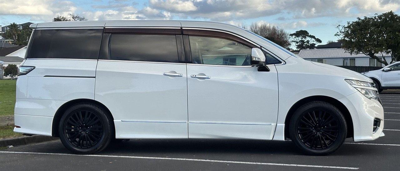 2014 Nissan ELGRAND