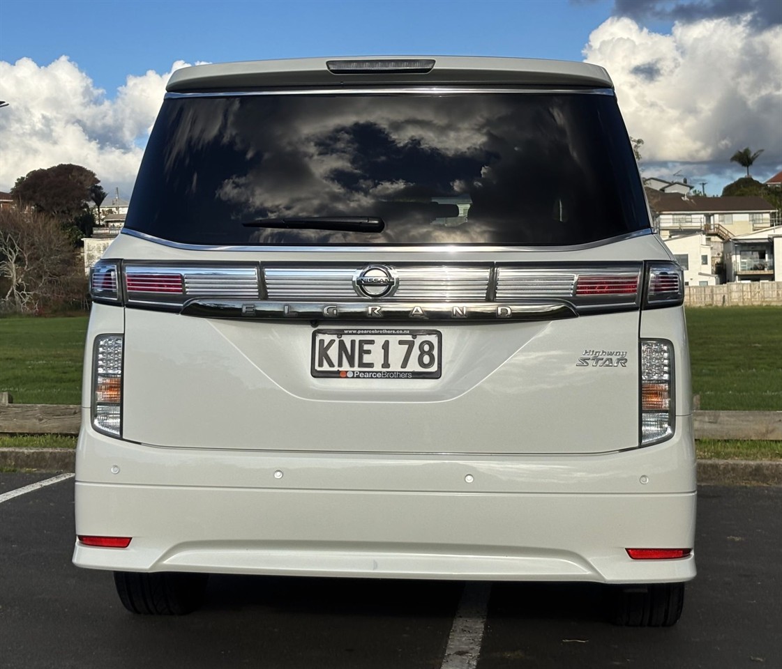 2014 Nissan ELGRAND