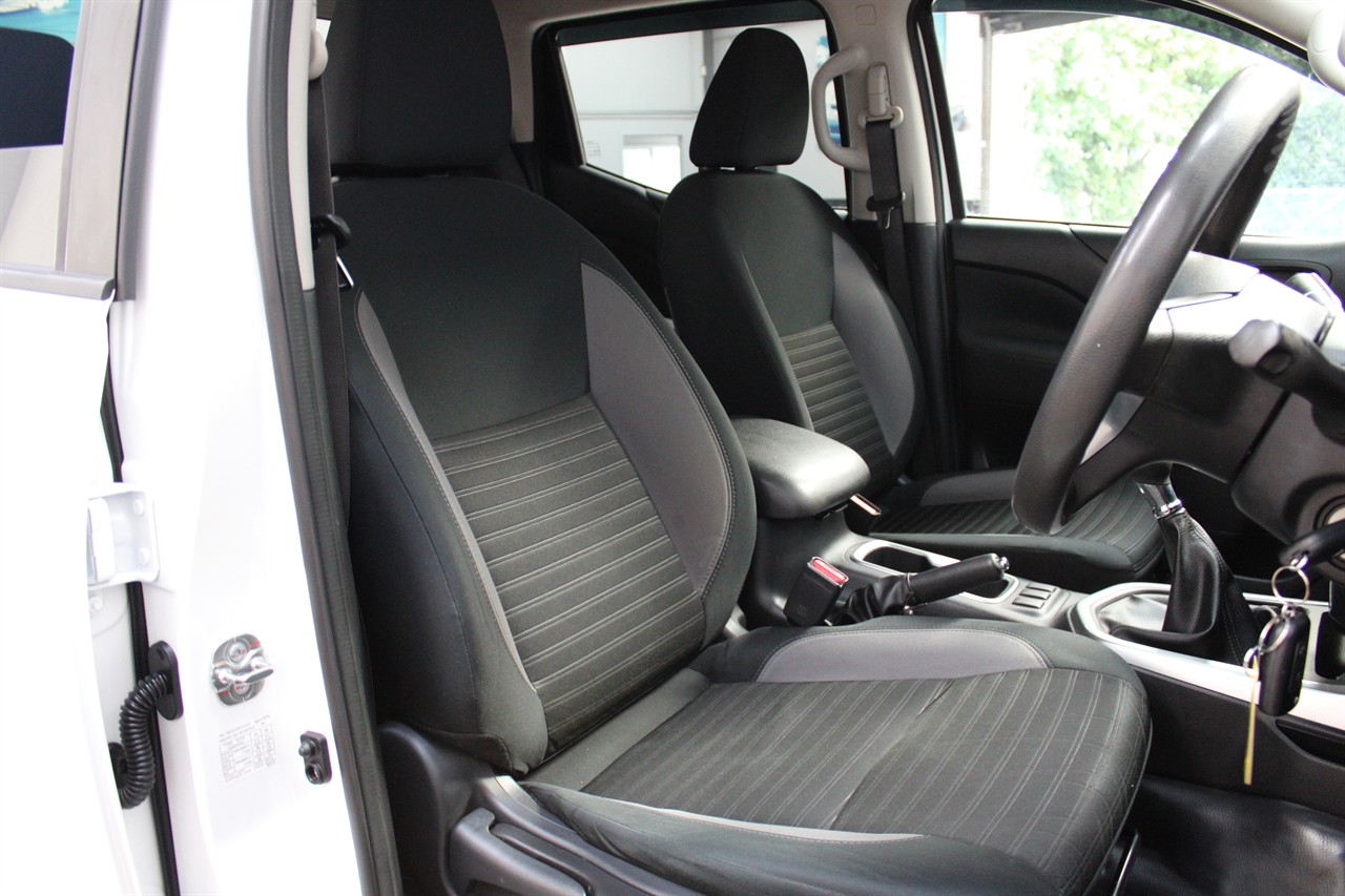 2024 Nissan Navara