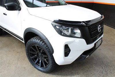 2024 Nissan Navara - Thumbnail