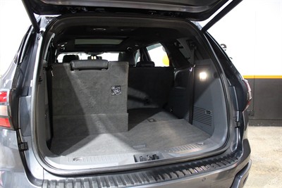 2018 Ford Everest - Thumbnail