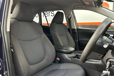 2020 Toyota RAV4 - Thumbnail