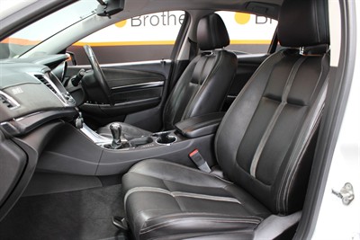 2016 Holden Commodore - Thumbnail