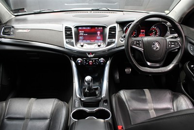 2016 Holden Commodore - Thumbnail