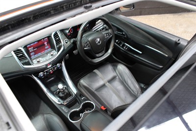 2016 Holden Commodore - Thumbnail