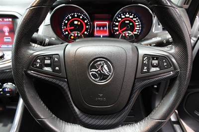 2016 Holden Commodore - Thumbnail