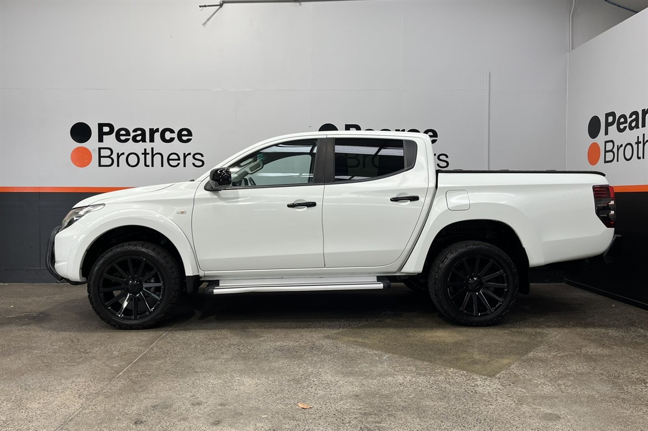 2016 Mitsubishi Triton