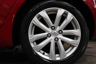 2014 Suzuki Swift - Thumbnail