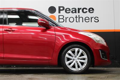 2014 Suzuki Swift - Thumbnail